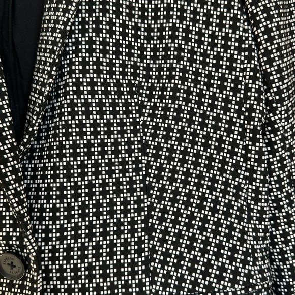 Express Blazer Black & White Beautiful Pattern Size 6 - Picture 5 of 10